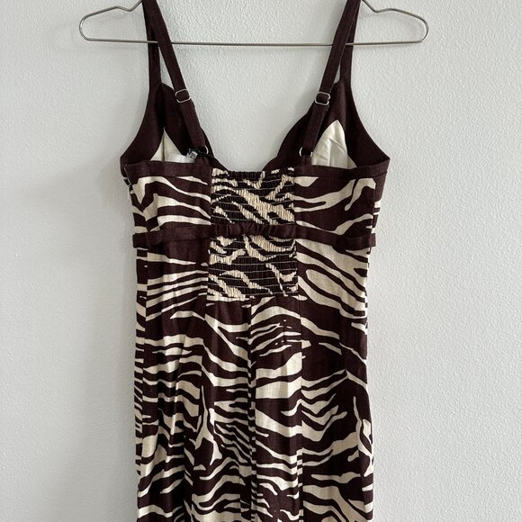 Sara Linen Dress - Picture 2 of 6